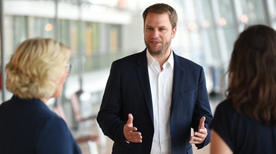 Vorsitzende und hochschulpolitischer Sprecher der FDP-Landtagsfraktion, Christopher Vogt